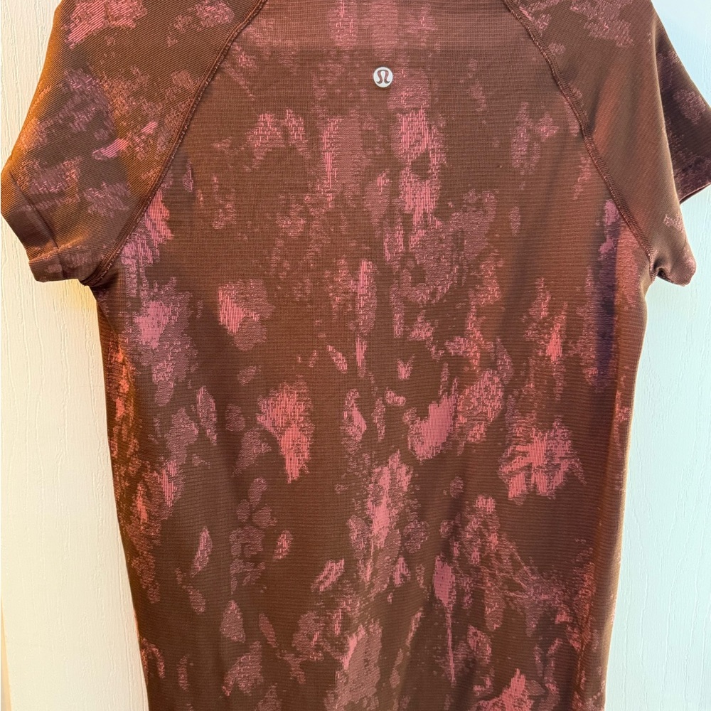 Lululemon swiftly tech short sleeve - Picture 2 of 3